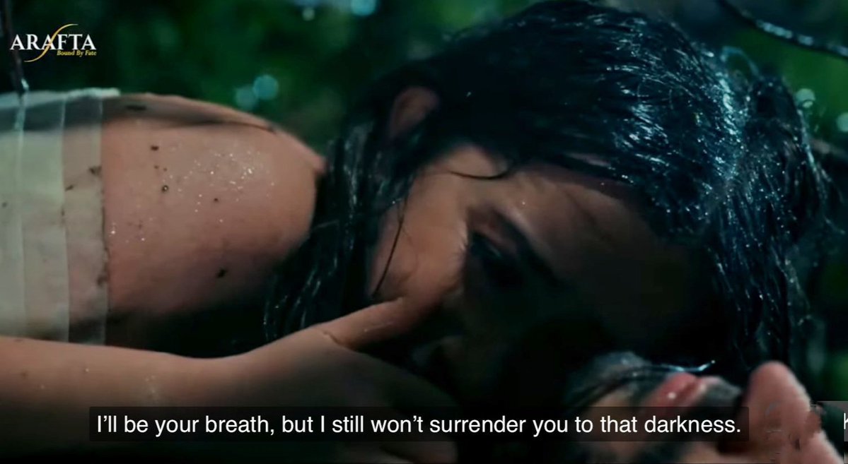 LShikder17773's tweet image. I was crying in the whole scene🥺
This was so bitter Merçen was so helpless, she can't even scream for help💔

#arafta #mertes