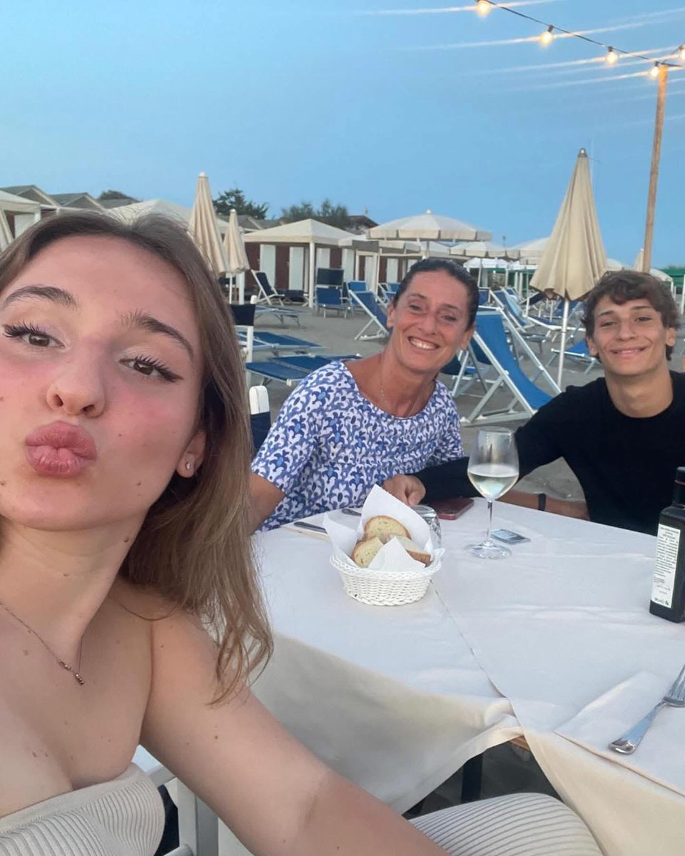 criscaletti's tweet photo. #18aprile 2026

I tuoi primi 20 anni Elia, Amore mio 💙

Il tuo sorriso, la mia gioia, oggi come ieri.

E so che un pezzo di Cielo ieri ha riso con noi… https://t.co/SWPSGlooDW