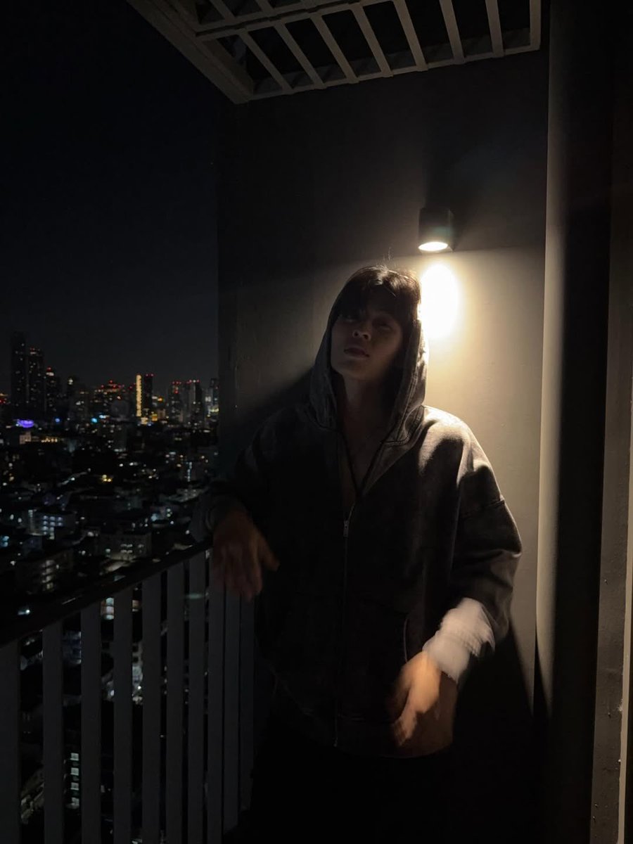 ภาพชุดนี้เกิดขึ้นที่ไหน🤔
ประเทศไทย
อเมริกา
มาเก๊า
#ppnaravit