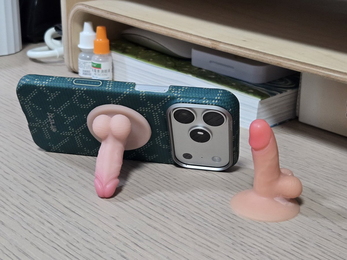织毛衣 tweet media