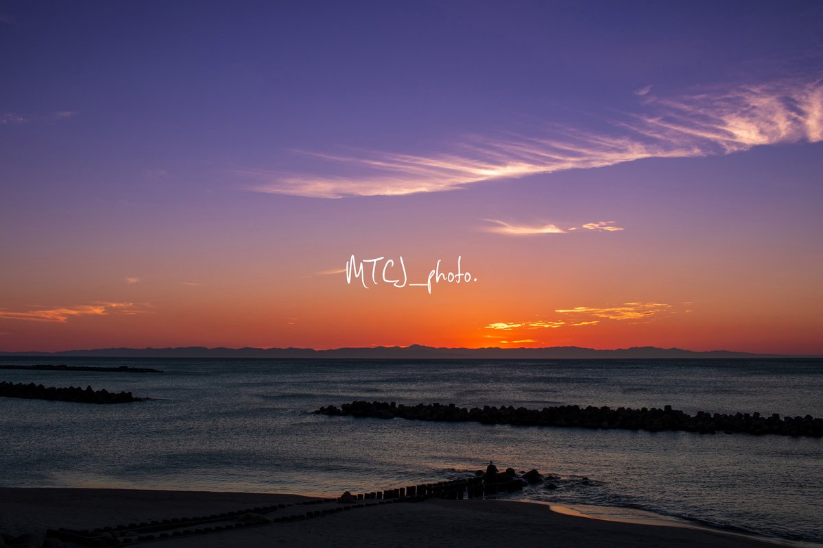 MTCJ_photo's tweet image. 🌺

今日も
おつかれさま🥂✨

Nick DeCaro - Tea For Two.
youtu.be/kf7RWcJFAsA?si…

#sunset #beach #colors
#smile #love