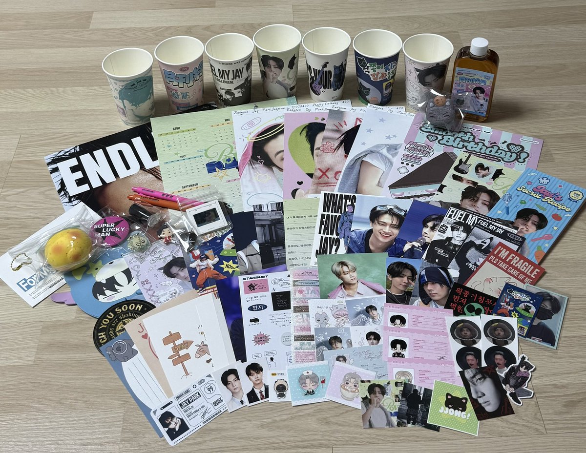 애수은하진 tweet media