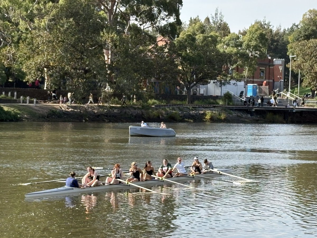 Collin_G_Wood's tweet image. Melbourne really turned it on today with the #weather. Absolutely awesome day.