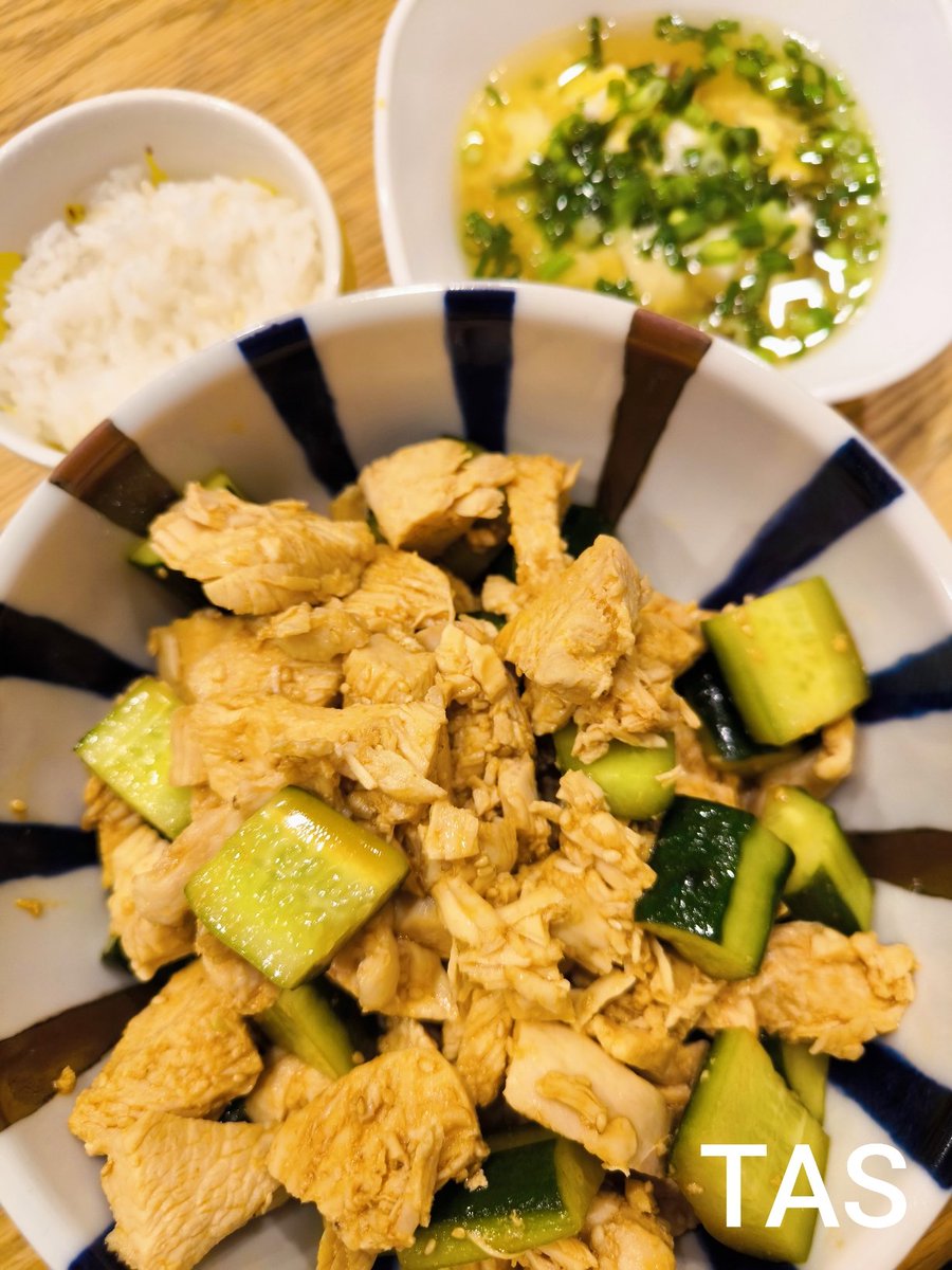 TASくん tweet media