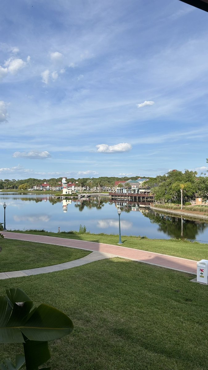 15jjc's tweet image. We’re back baby,  1st day at Disney World in 7 years …let’s go see MICKEY MOUSE. 
#DisneyWorld #Florida