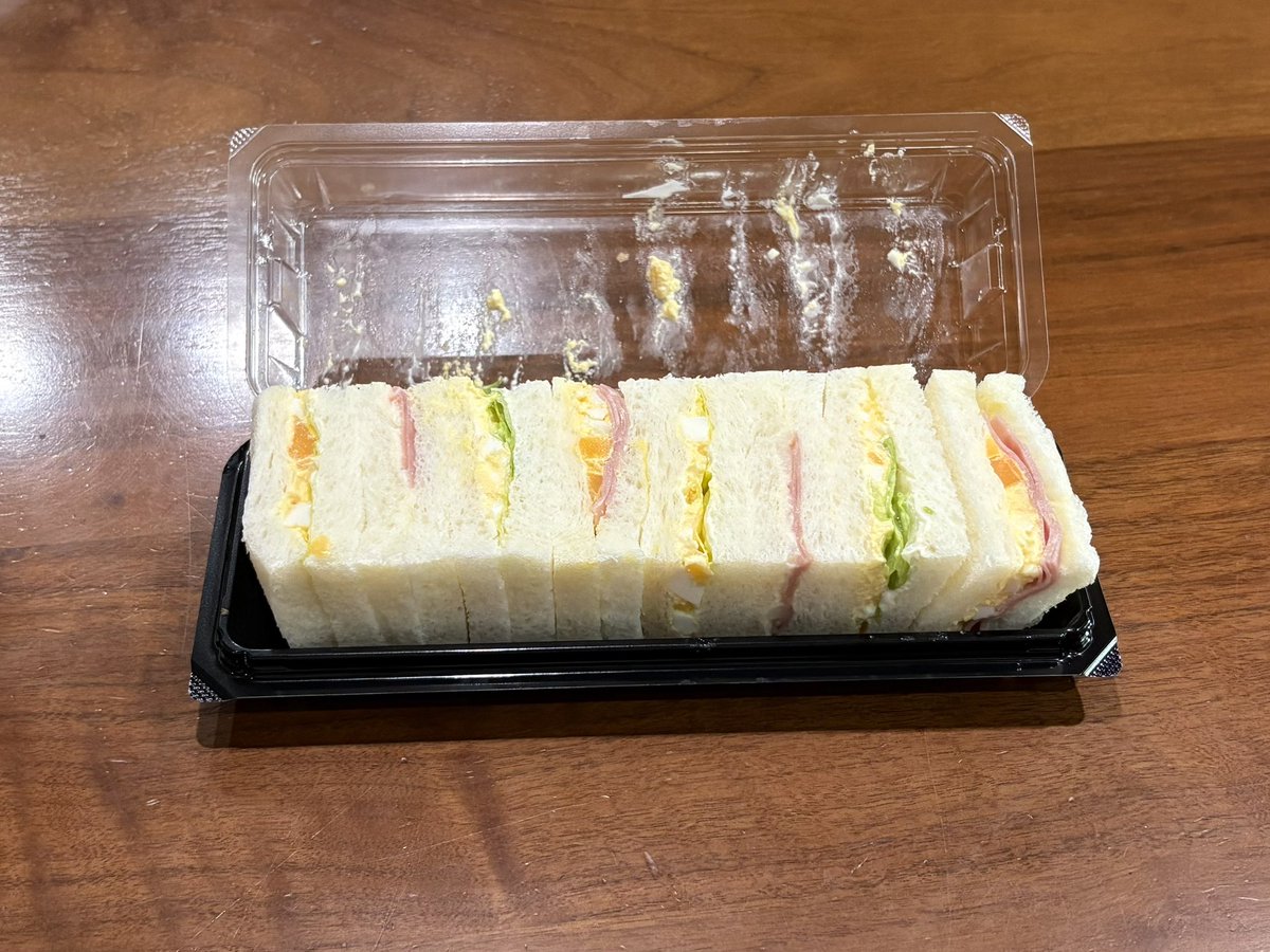 珀 tweet media