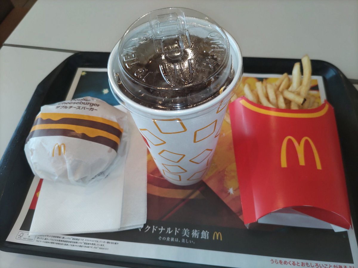 黒い莉句（りく） tweet media
