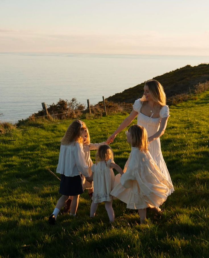 Raising children who can name plants and animals, not celebrities and brands >>>