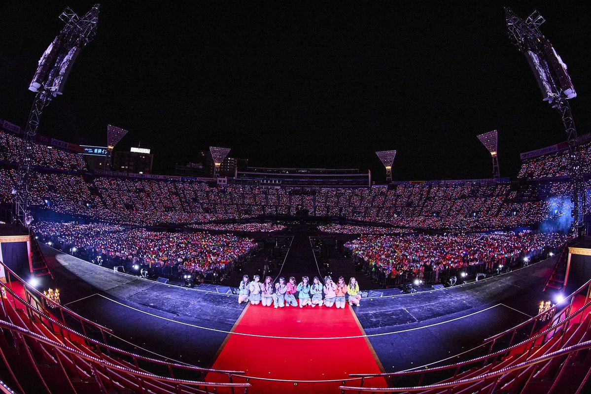 Amel ⋆⁺☾·̩͙ tweet media