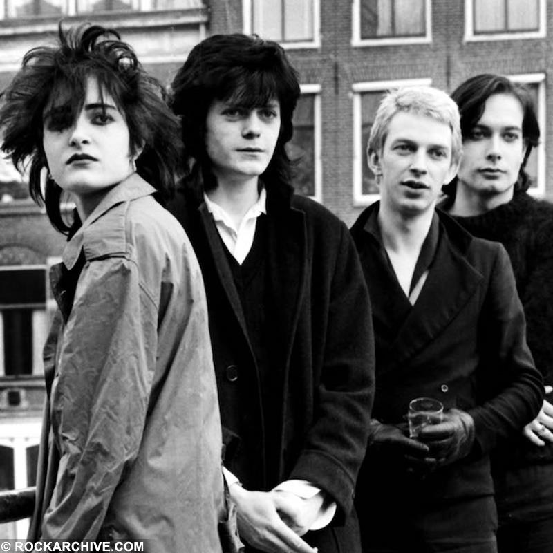 GenTXer2's tweet photo. This band debuted in the 70s.

Can you identify them? 🤔 https://t.co/5zF70GQqNw
