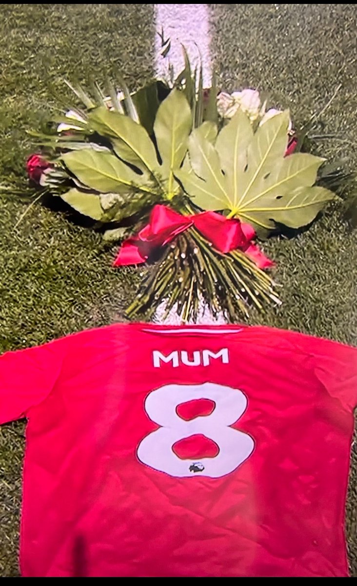 Dannytring's tweet photo. Elliott Anderson sadly I can relate with what he’s going through. Pure character shown today not that it will surprise anyone elite feet and mind. He owe us nothing but gave us everything today. There won’t be a prouder family than yours as we are your family. RIP Helen #NFFC https://t.co/H1CdDwdyP7