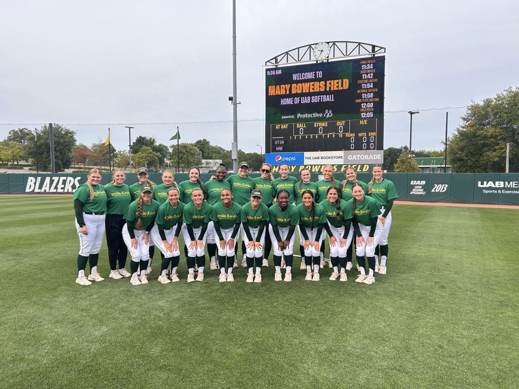 UAB_SB's tweet image. Playing for a bigger reason today 💛

We cannot wait to welcome @smileamile_ to today’s game! 

#WinAsOne