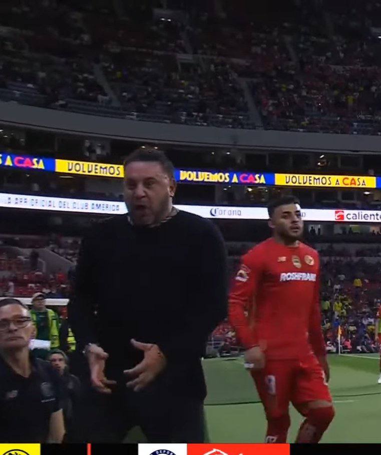 Joninho Bicampeón 👑🏆🏆 tweet media