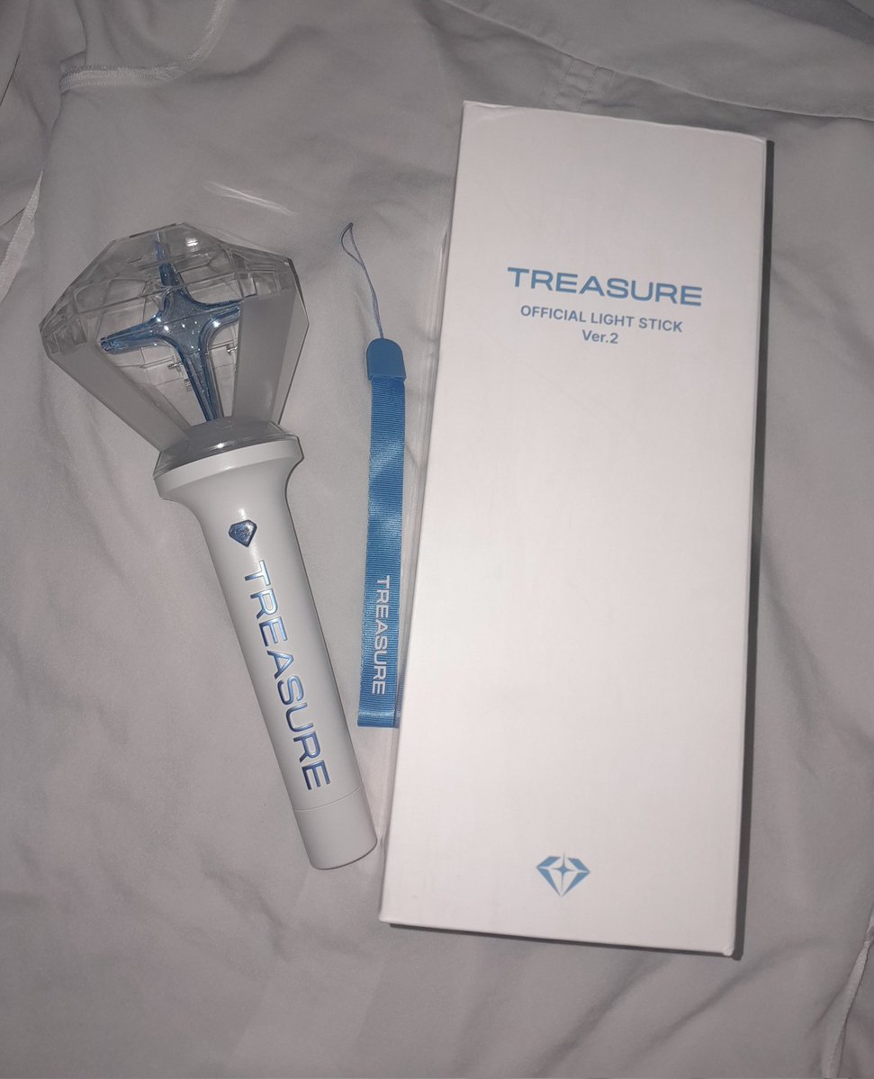 𝒛𝒆𝒆★🎸🎧| 𝑵𝑶 𝑻𝑹𝑨𝑮𝑬𝑫𝒀 🌹 tweet media