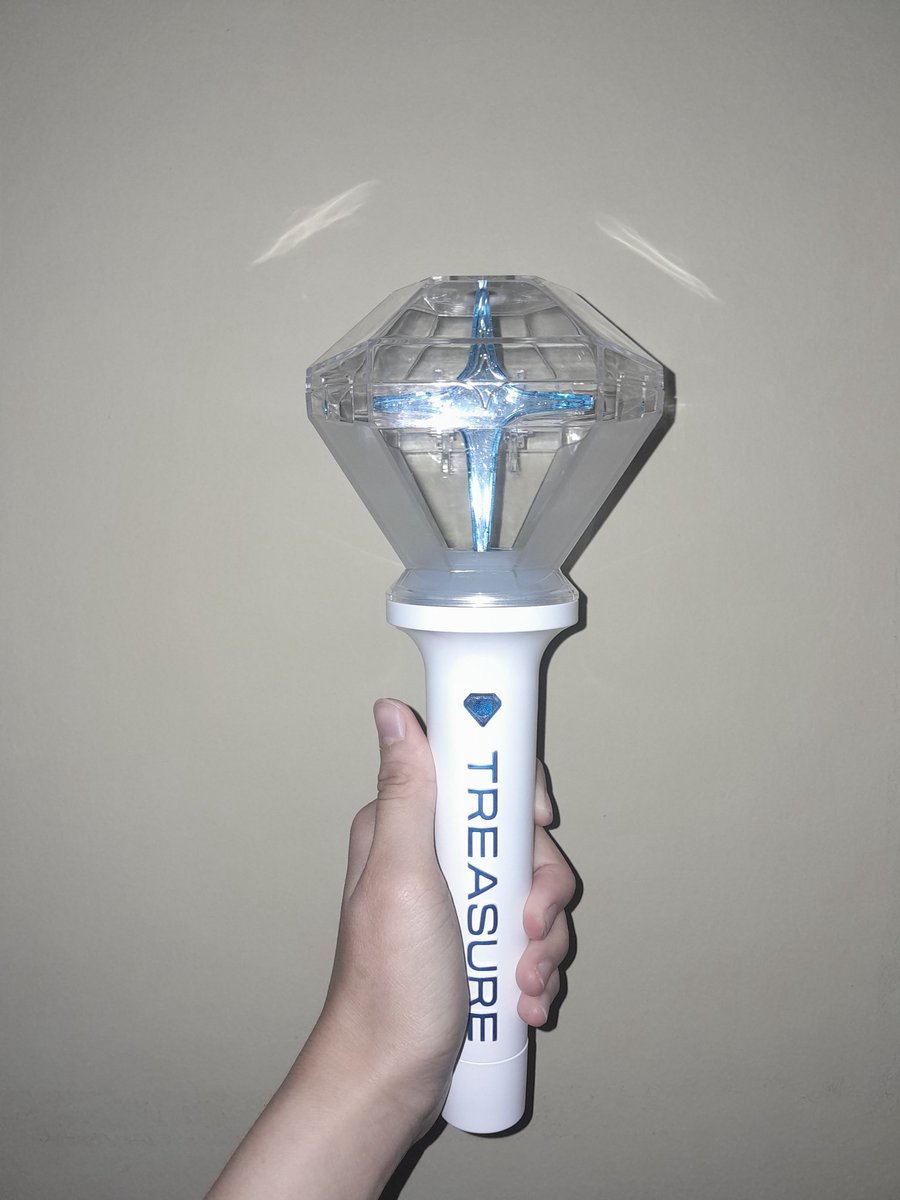 𝒛𝒆𝒆★🎸🎧| 𝑵𝑶 𝑻𝑹𝑨𝑮𝑬𝑫𝒀 🌹 tweet media