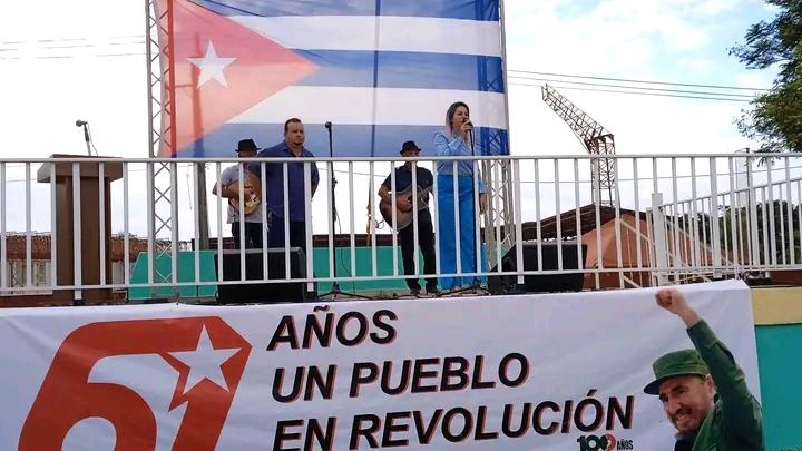 JosGuer36495320's tweet photo. 🇨🇺 #Mayabeque acto de reafirmación revolucionaria en apoyo a la Revolución y en contra el bloqueo. 
#GirónEsHoy y siempre!!!!
#LaPatriaSeDefiende
#UJCMayabeque
@DiazCanelB @MeyvisEstevezE https://t.co/0WOCWU4HVc