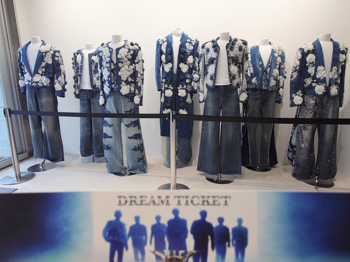 sdrpdepon's tweet image. 味の素スタジアムの冷めやらぬうちに７人のステージ衣装を間近で拝めて嬉しかった！ありがとうございました✨️LAND2と共に衣装も全国巡回展示されたらよいなと願いつつ
#三代目JSOULBROTHERS