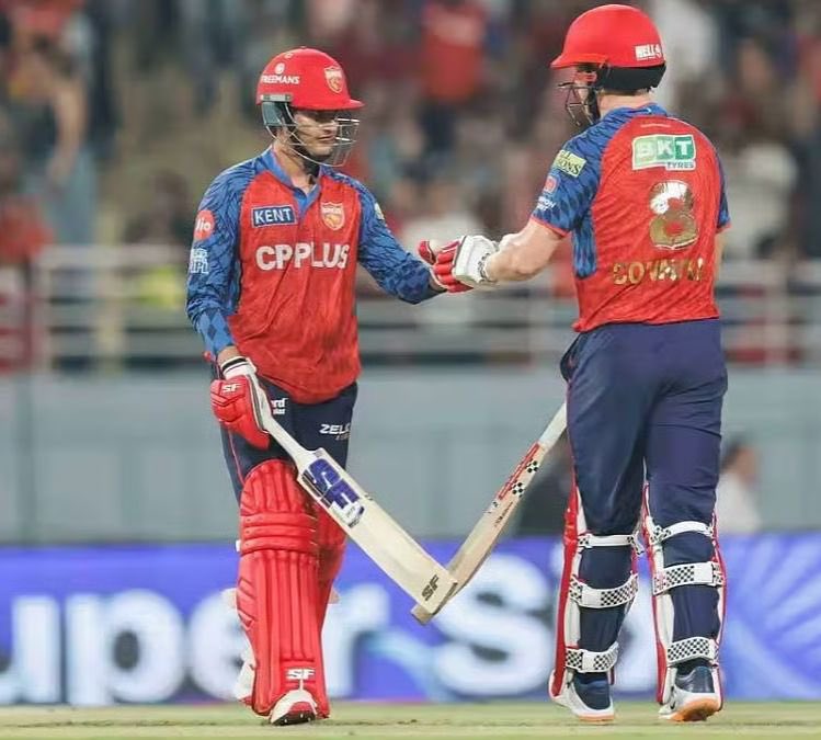 That was some serious hitting 👊
Priyansh Arya and Cooper Connolly put the bowlers under pressure from the start and never let it go. High-quality powerplay batting 👏