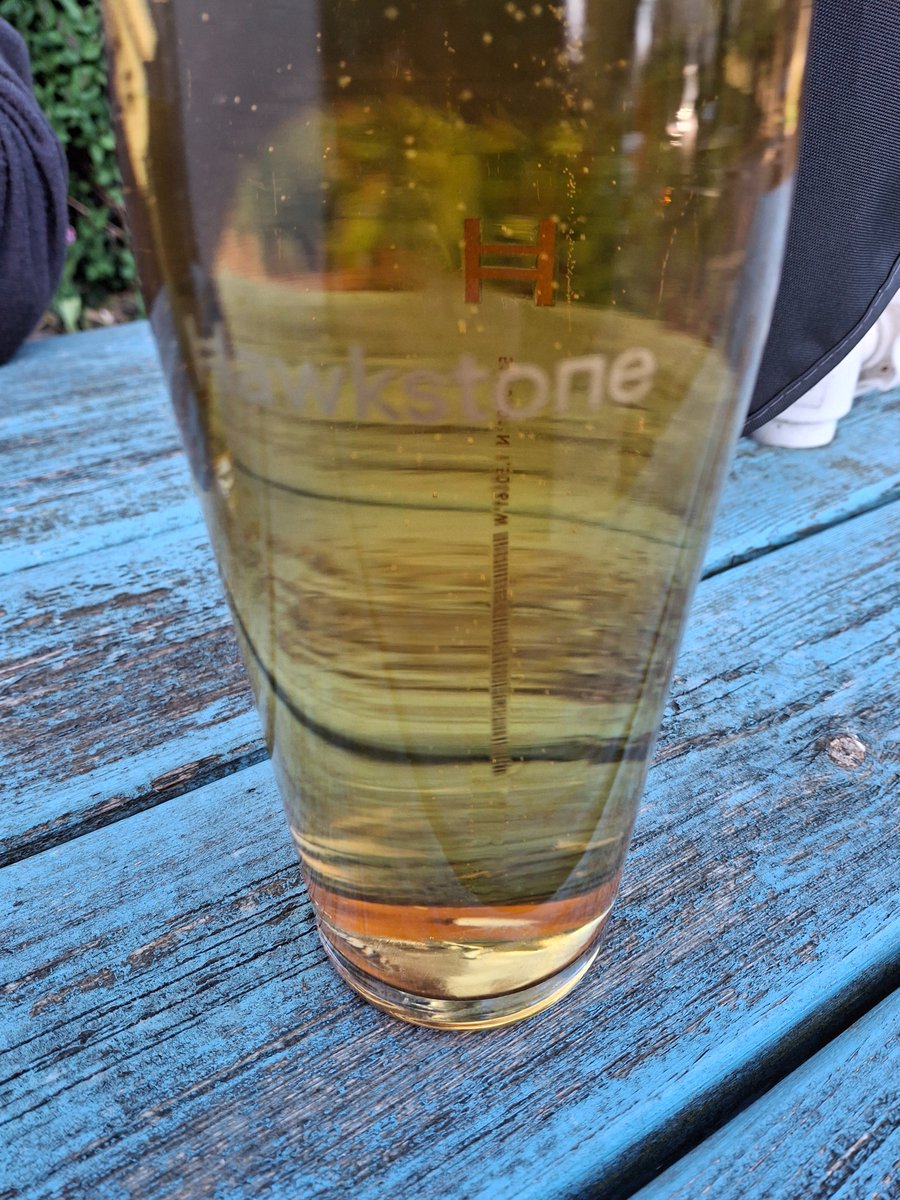 kpscapturethem1's tweet photo. Drinks last night at The Corss Inn. Lovely  beer garden weather. Top pub. https://t.co/2U5LRI5iPG