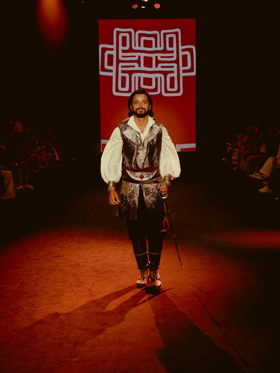 Central Rodrigo Simas🦒 tweet media