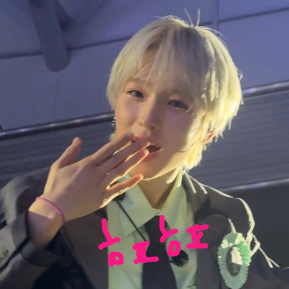 해피히포 tweet media