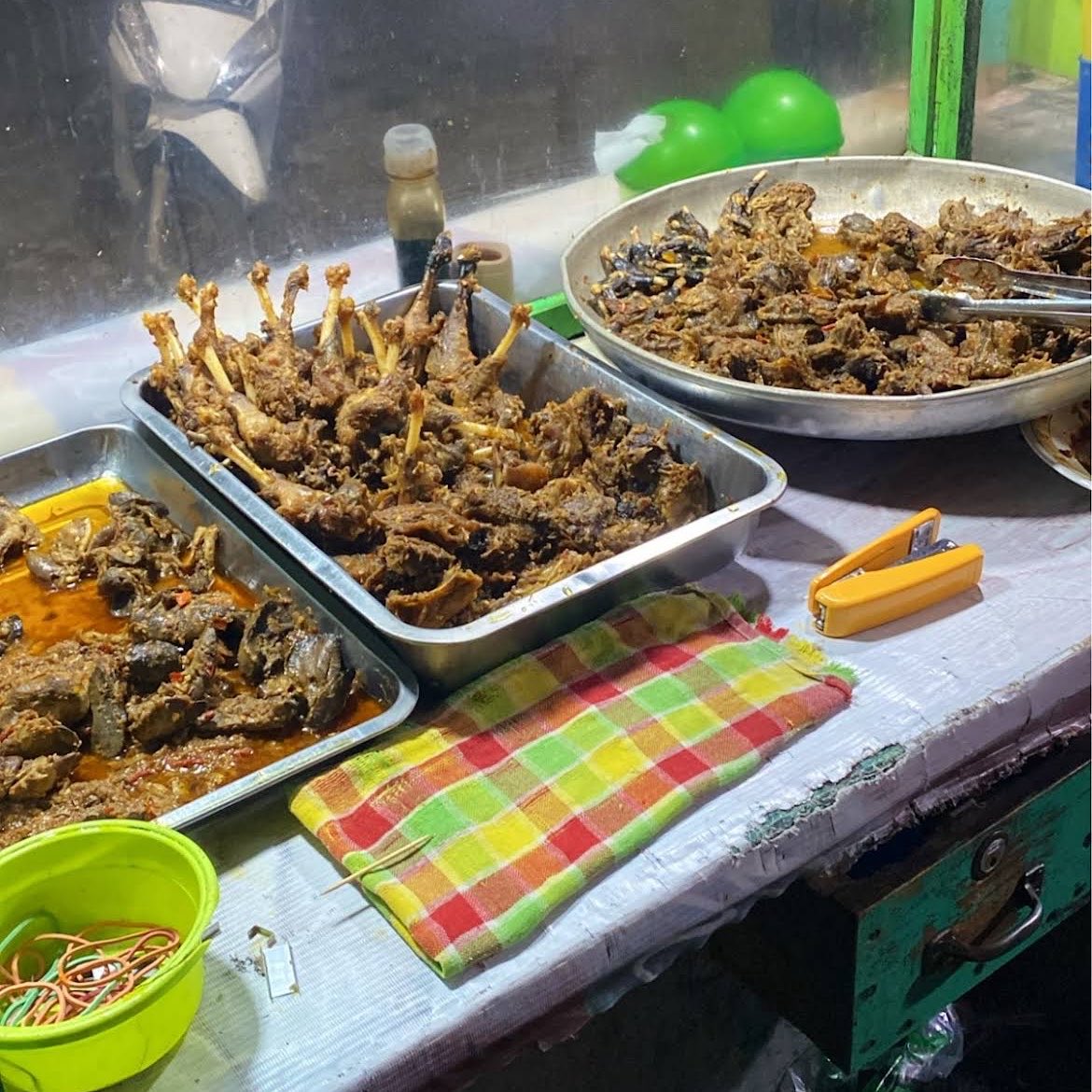 afizalmn's tweet photo. bebek madura iki muanteb seh, daerah ampel surabaya utara 🤤 https://t.co/TXPKnWDHMi