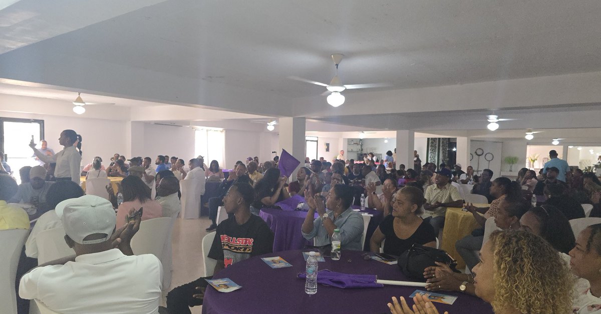 AHORA | Santo Domingo Oeste | FJ2028

Gran encuentro de coordinación de la dirección política y dirigencial del municipio Santo Domingo Oeste.

Con organización, compromiso y trabajo firme, seguimos avanzando sin distracción hacia la victoria.

#FranciscoJavierPresidente 🇩🇴