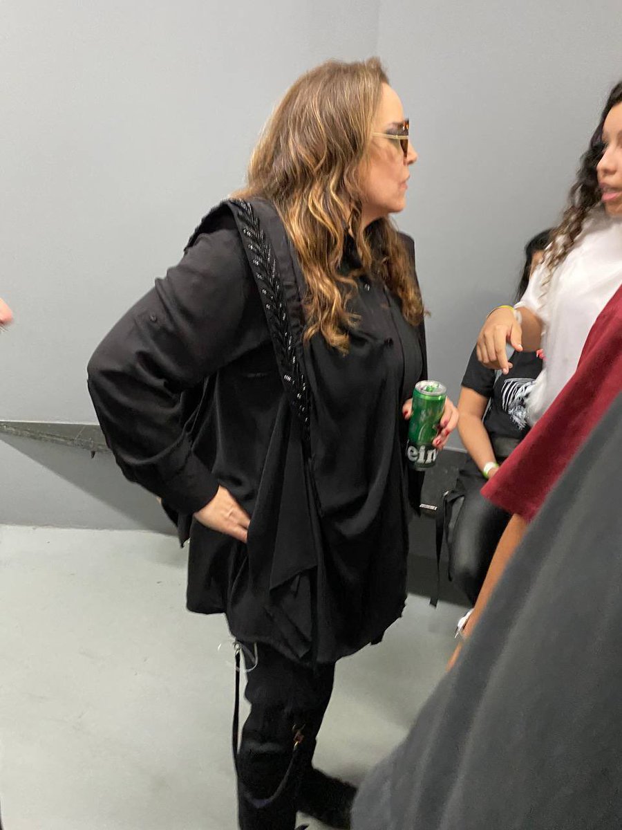 Ana Carolina Team tweet media