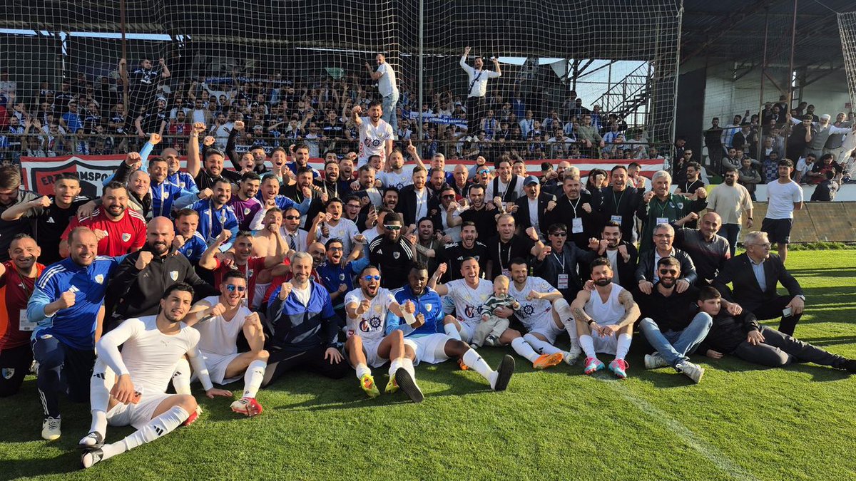 #BodrumHaberleriMuğlaHaberleri Erzurumspor FK, Trendyol Süper Lig'de: Trendyol 1. Lig'in 36. haftasında Bodrum FK, sahasında Erzurumspor FK 1-1 berabere kaldı. Bu sonucun ardından mavi-beyazlılar, ligin bitimine iki hafta kala şampiyonluğunu ilan ederek… dlvr.it/TS6bHz