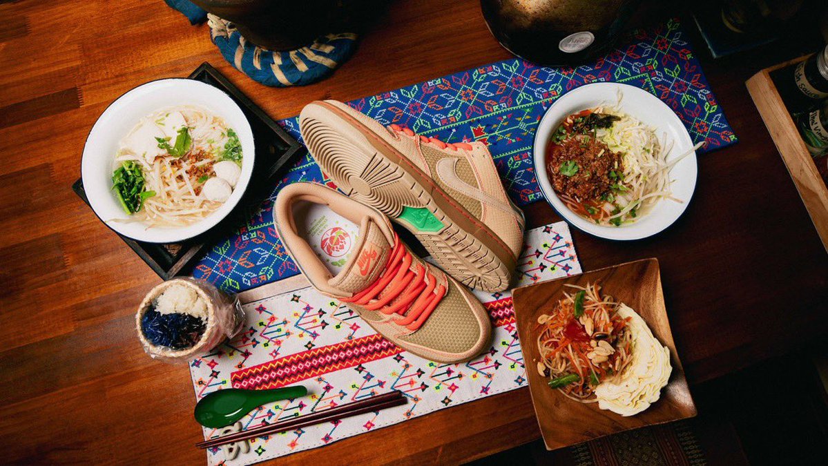 uptod4te's tweet image. Nike SB Dunk Low Pro “Songkran”が国内4月25日（土）／4月28日（火）より各オンラインで発売。タイの伝統と食文化へのオマージュ 【WEB抽選も受付中】［IB6206-701］【ナイキSB 新作 ダンク ロー ソンクラーン ソムタム】
uptodate.tokyo/nike-sb-dunk-l…