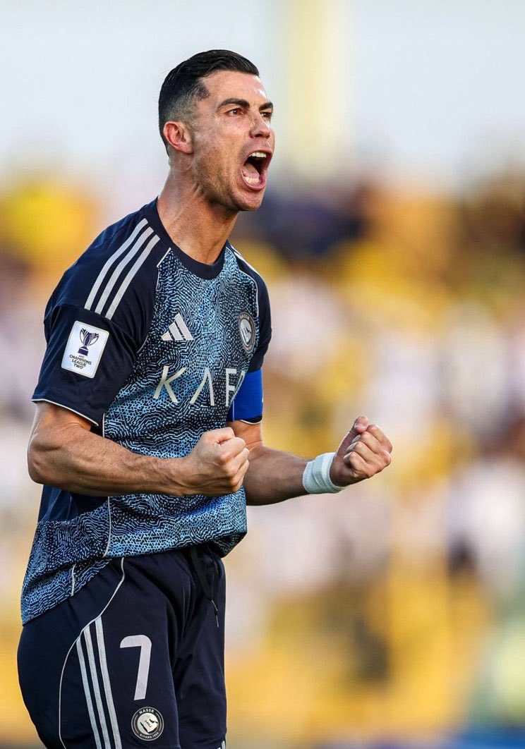 عمرو tweet media