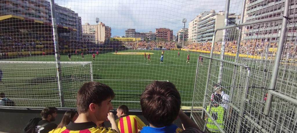 Si la gent poses tota la fe en coses importants, tindríem tota la força del món. Pero la posem al futbol. #uesa!