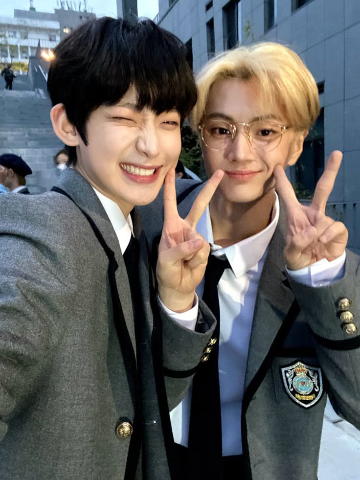 LUCKY 떠누렁이🍑 tweet media