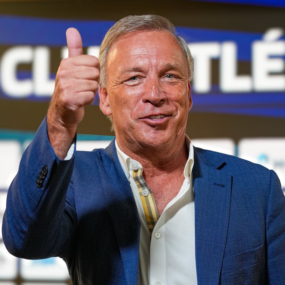 El Tuiter Matador tweet media