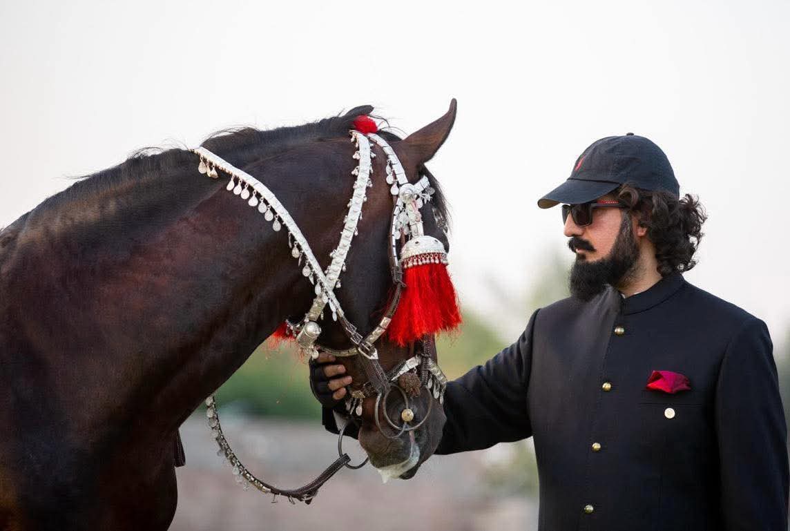 وہ نوجوان نسل کے لیے ایک رول ماڈل کی حیثیت رکھتے ہیں

#SultanVicePresidentITPF
#SultanRisesAgain
#GreenFlagRisesAtITPF
1....79