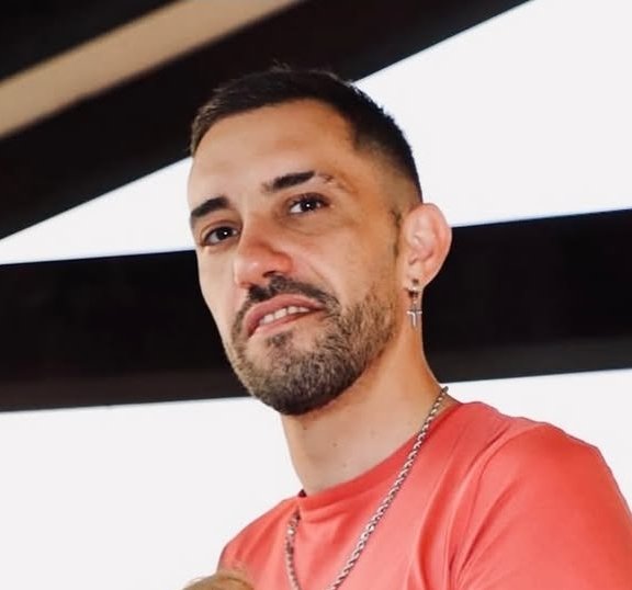 Flakeron tweet media