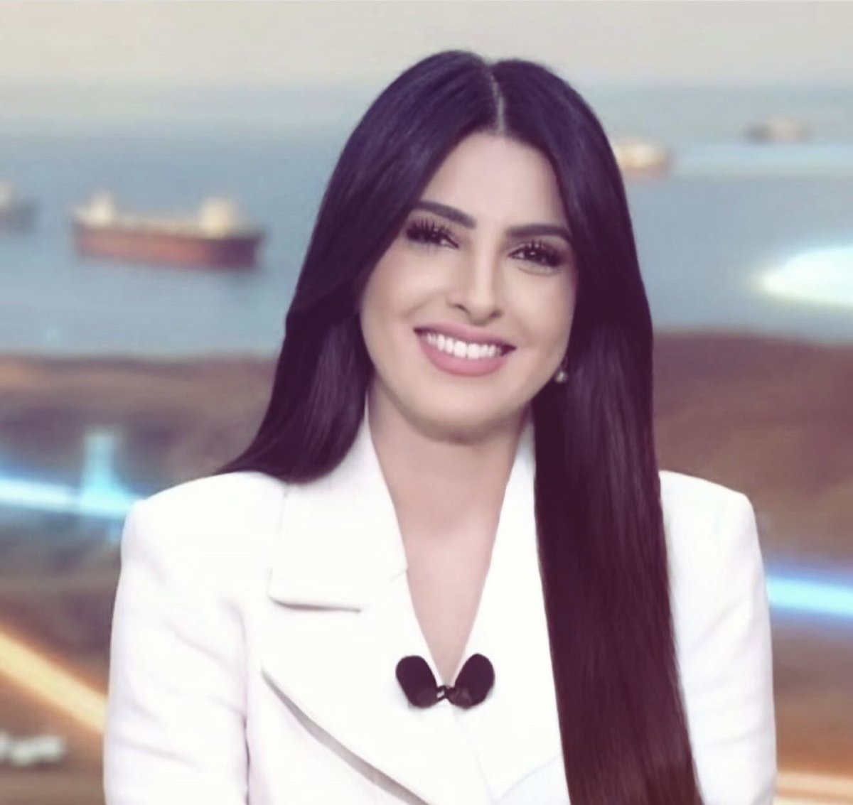 سلام على الذين يُزهرون القلوب
 إذا نزلوا بها ..
وكأنّهم في بقاع الأرض أنهار 🤍
#التبريزي 
#العربية 🕊️