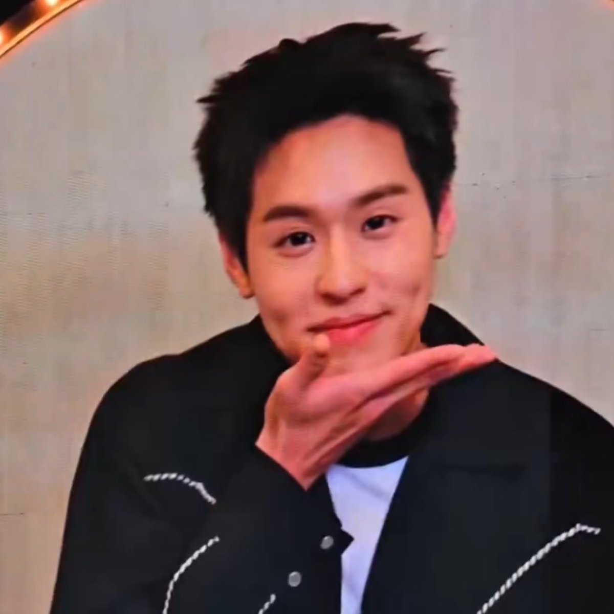 𐙚 mr.มิวกิ้ว grow with the flow 🍀 tweet media