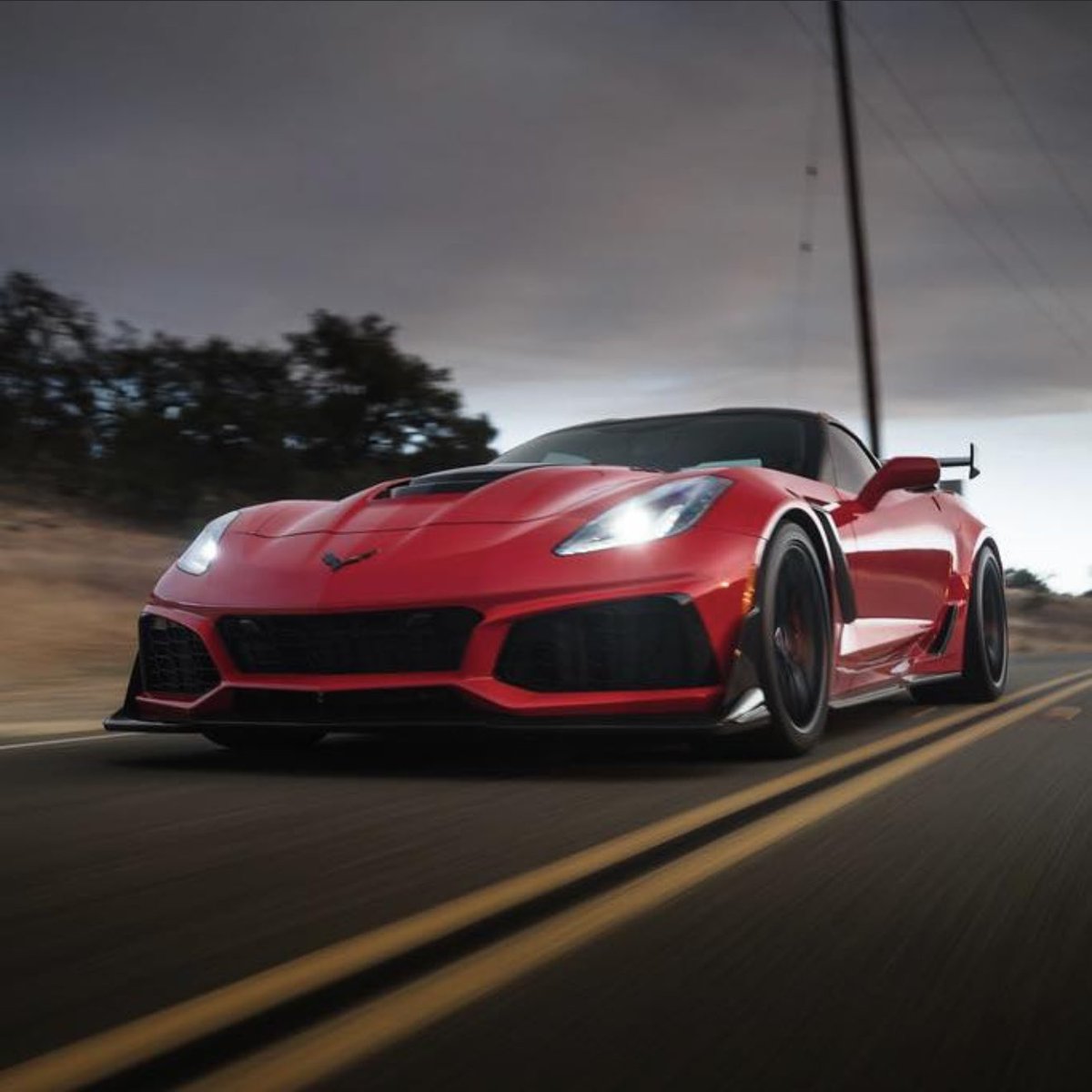 Hypercar_IG's tweet image. C7 Corvette ZR1

#C7 #Corvette #ZR1 #C7Corvette #CorvetteZR1 #C7CorvetteZR1 #C7ZR1
