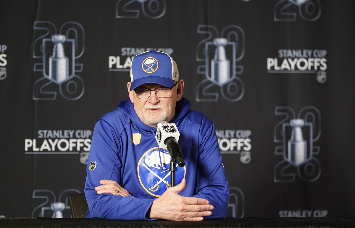 hsjrphoto's tweet image. #Sabres and the @KeyBankCtr are ready for Game One of the First Round of the 2026 Stanley Cup Playoffs against the #Bruins. Follow @TheBuffaloNews reporters @ByMHarrington @rachelmlenzi @LLysowski for all you upodate.