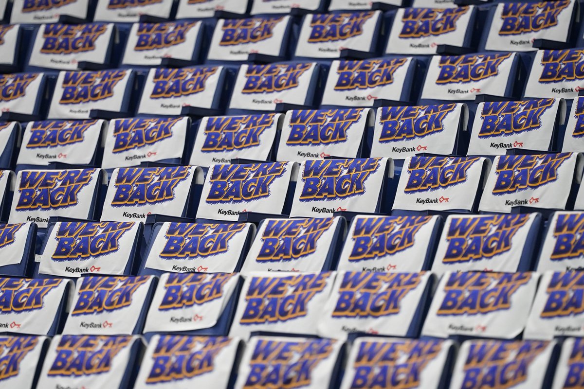 hsjrphoto's tweet image. #Sabres and the @KeyBankCtr are ready for Game One of the First Round of the 2026 Stanley Cup Playoffs against the #Bruins. Follow @TheBuffaloNews reporters @ByMHarrington @rachelmlenzi @LLysowski for all you upodate.