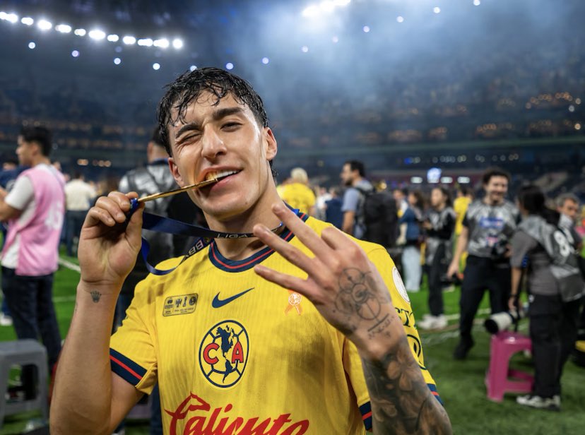 Destroy3r tweet media