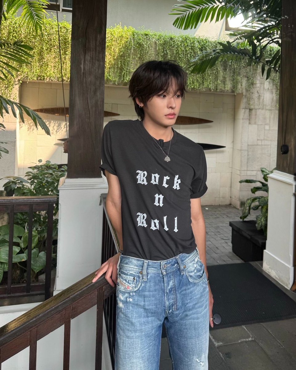 riku tweet media