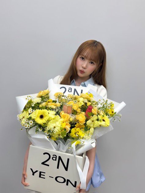 YEON FRANCE tweet media