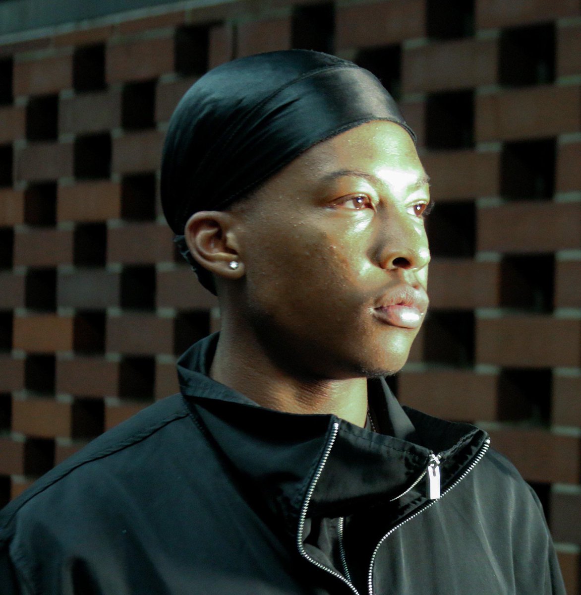 praisegio tweet media