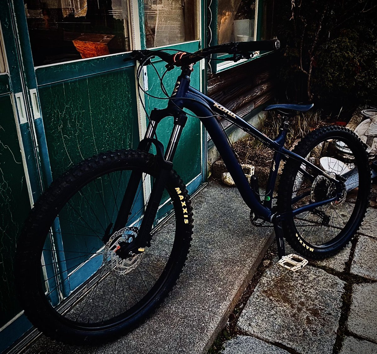 Ahita3777's tweet image. 写真撮るの楽し〜

#kona
#ビックホンゾ
#マウンテンバイク
#MTB