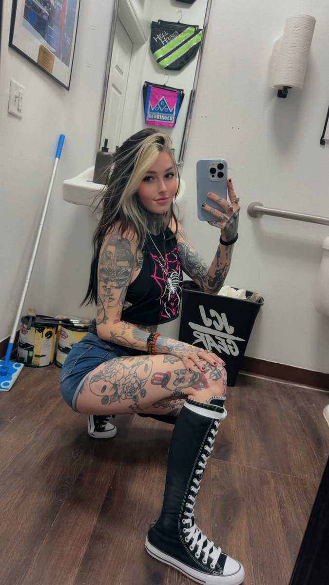 lostgirl tweet media