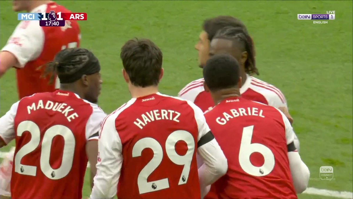 ماذا تفعل يادوناروما!! هدف آرسنال في شباك السيتي بعد خطأ دوناروما 