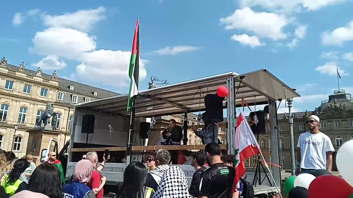 stuggiwatcher's tweet photo. Was glaubt er, wer er ist,
nur ein Islamist?
https://t.co/nubRkySQv7
#Stuttgart https://t.co/ulEWoKCx8u
