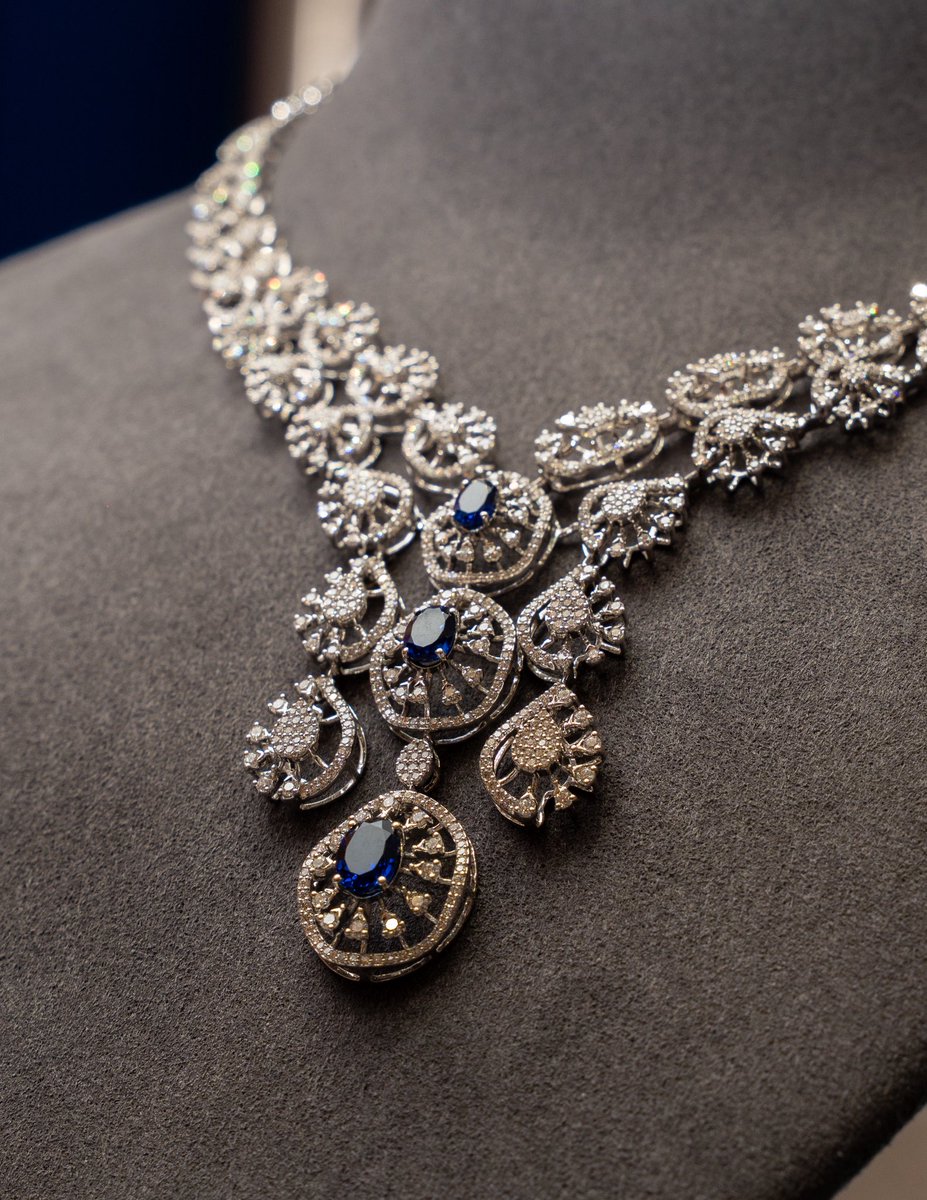 DalmaMall's tweet image. A touch of luxury for every moment. Explore timeless jewellery designed for every occassion at Malabar Gold &amp;amp; Diamonds, Dalma Mall 

📍First Floor, Dalma Mall 

#Jewellery #Elegance #Sophisticated #DalmaMall #InAbuDhabi